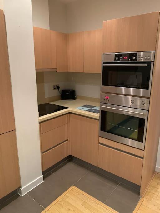 Stunning 2 Bed Flat! Centrally Located In London, Uk! Exterior photo
